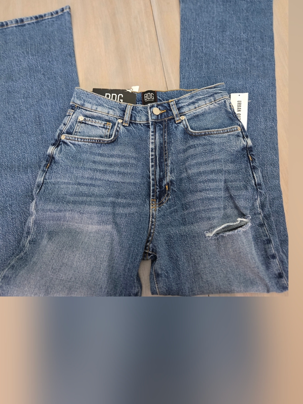 NWT Urban Outfitters BDG Stretch High Rise Flare Distressed Jeans Size 27 - Picture 8 of 11